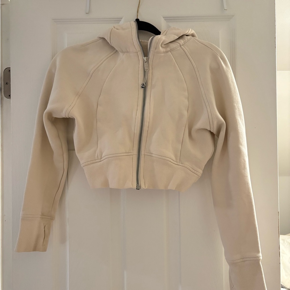 Lululemon cropped scuba